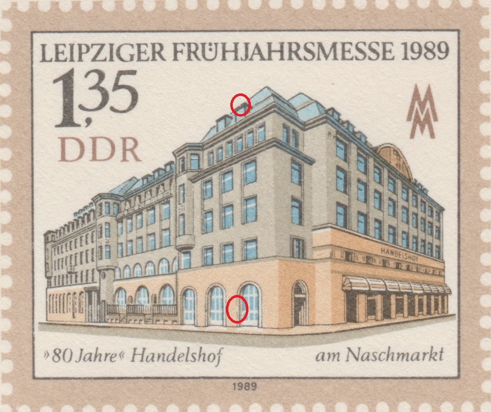 Unterbrochene Fensterlinie und Kerbe in der Mansarde ungebraucht
